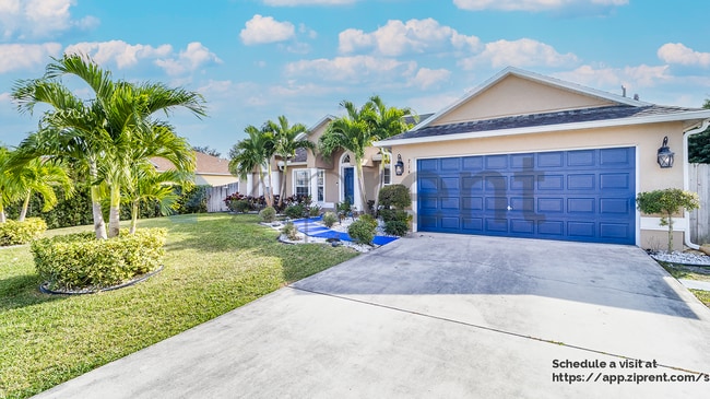 714 SW Sardinia Ave in Port St. Lucie, FL - Building Photo - Building Photo