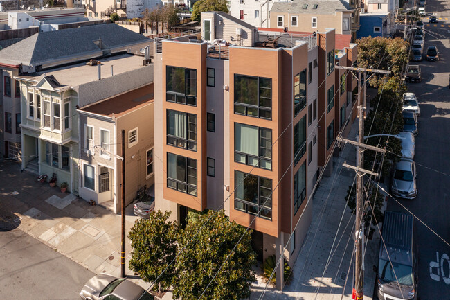 2000 McAllister St in San Francisco, CA - Building Photo - Building Photo