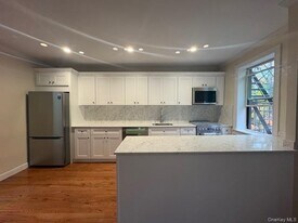 14 S Broadway in Irvington, NY - Building Photo