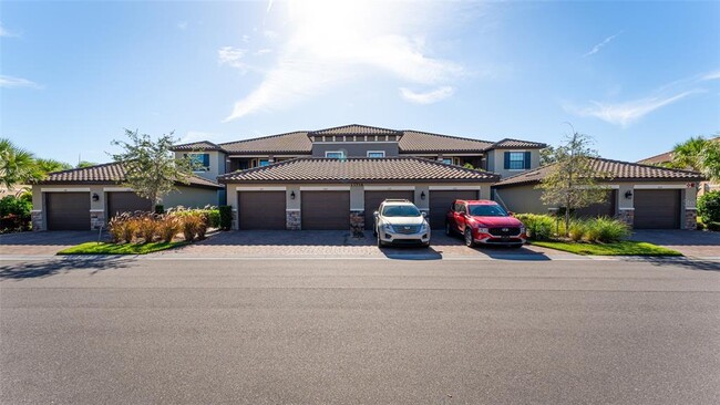 13738 Messina Loop in Bradenton, FL - Building Photo - Building Photo