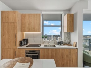 11 NE 6th St in Miami, FL - Building Photo - Building Photo
