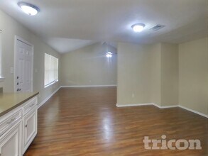 5722 Yorkgate Dr in Spring, TX - Building Photo - Building Photo