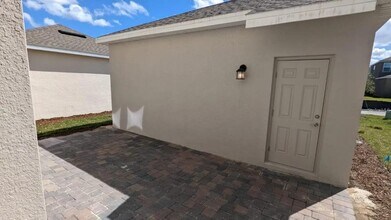 1740 Cross Prairie Pkwy in Kissimmee, FL - Building Photo - Building Photo