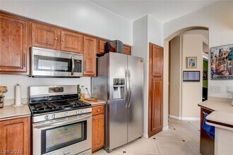 8043 Arcadian Ln in Las Vegas, NV - Foto de edificio - Building Photo