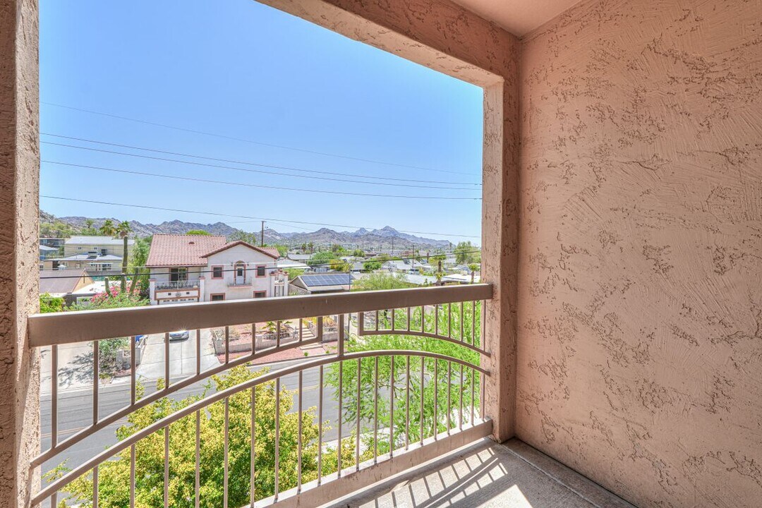 9820 N Central Ave in Phoenix, AZ - Building Photo