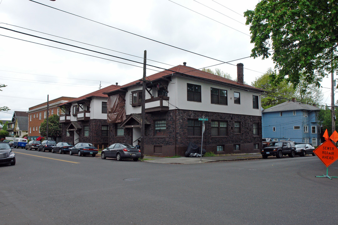 1825-1835 NE 16th Ave in Portland, OR - Foto de edificio