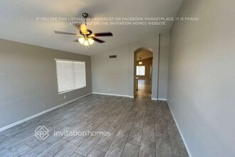 16005 W Latham St in Goodyear, AZ - Foto de edificio - Building Photo