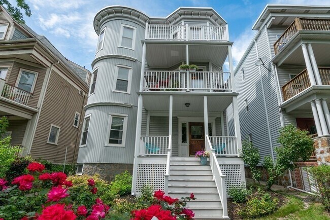 property at 762 Columbia Rd