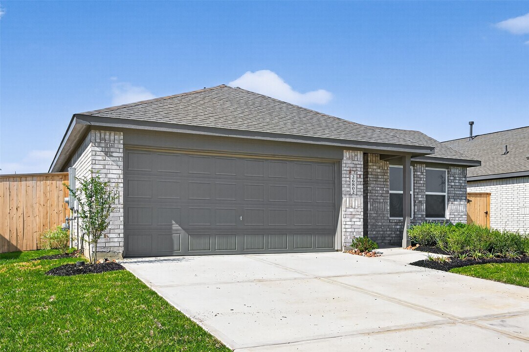 26802 Nightingale Songs in Park Row, TX - Building Photo