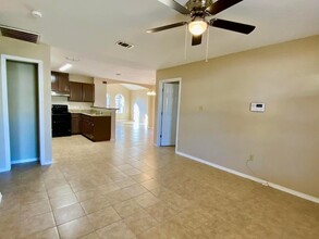 928 Birney Dr in Laredo, TX - Building Photo - Building Photo