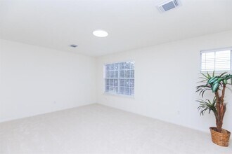 16626 Pademelon Dr in Sugar Land, TX - Building Photo - Building Photo