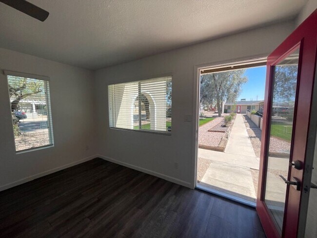 8619 E Coronado Rd in Scottsdale, AZ - Building Photo - Building Photo