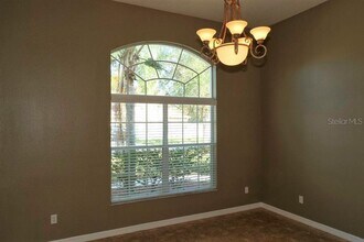 4906 E Lake Cove Blvd in St. Cloud, FL - Building Photo - Building Photo