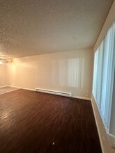 17432 SE Powell Blvd in Portland, OR - Building Photo - Building Photo