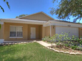 1316 Whitewood Way in Clermont, FL - Building Photo