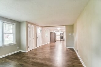 120 E 75th St in Anderson, IN - Building Photo - Building Photo