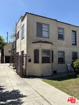 1050 W 60th Pl in Los Angeles, CA - Building Photo