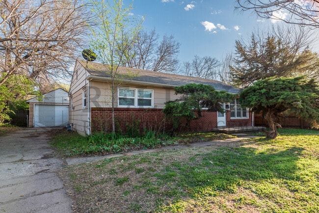 1621 E Jump St in Wichita, KS - Building Photo - Building Photo