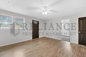 1041 S Christine Ave in Wichita, KS - Building Photo - Building Photo