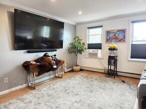 61 Aberdeen St in Stamford, CT - Building Photo - Building Photo