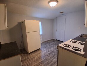 903 Jewell St in Danville, IL - Building Photo - Building Photo