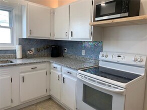 40 E Bowery St in Newport, RI - Building Photo - Building Photo