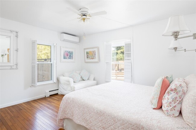 54 Cliff Rd in Amagansett, NY - Building Photo - Building Photo