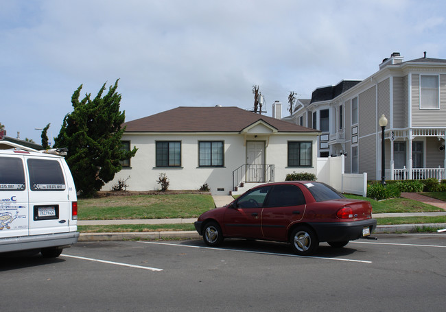 810-816 Diamond St in San Diego, CA - Building Photo - Building Photo