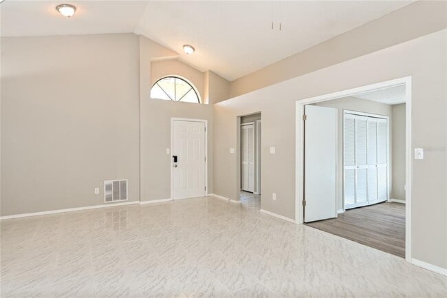 267 Lakebreeze Cir in Lake Mary, FL - Building Photo - Building Photo