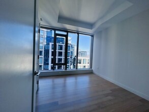 135 Seaport Blvd in Boston, MA - Building Photo - Building Photo