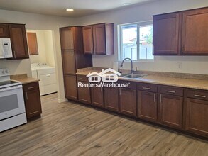 7702 N 38th Ave in Phoenix, AZ - Building Photo - Building Photo