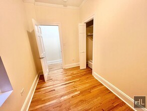 GREENWICH AVENUE in New York, NY - Building Photo - Building Photo