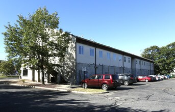 S&F Plaza in Toms River, NJ - Building Photo - Building Photo