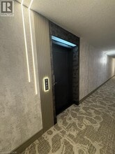 1276 Maple Crossing Blvd in Burlington, ON - Building Photo - Building Photo