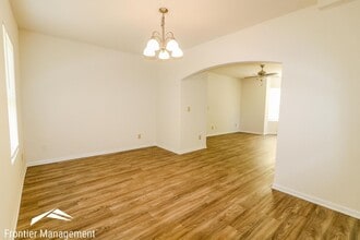 622 Missouri Ave in Alma, KS - Building Photo - Building Photo