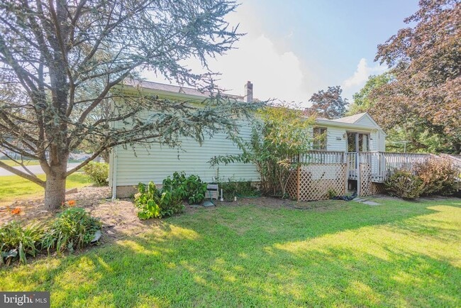 property at 221 Yale Rd S