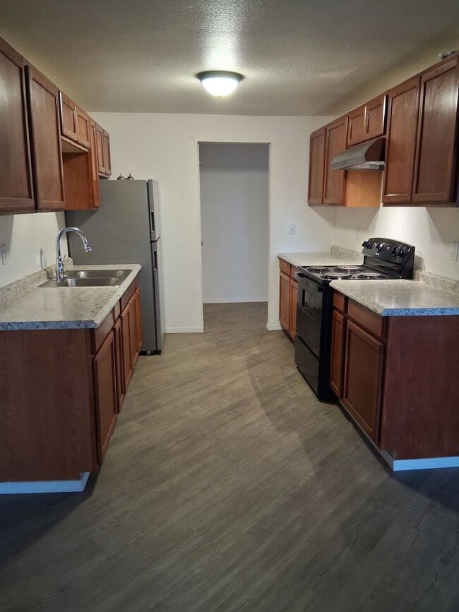 1819 S 93rd St in Tacoma, WA - Foto de edificio - Building Photo