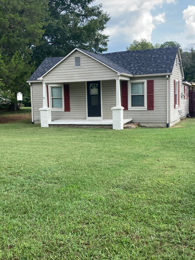 property at 5542 Meadowbrook Dr