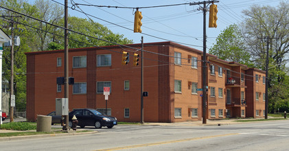 Elana Manor in Lakewood, OH - Building Photo - Building Photo