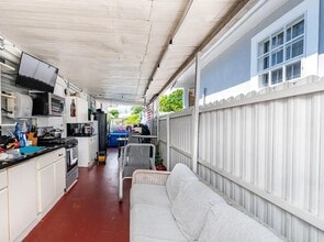 250 NW 55th Ct in Miami, FL - Building Photo - Building Photo