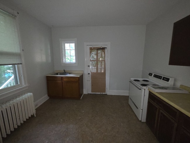 property at 228 W Magnolia Ave