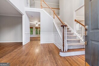 6875 Ridgefield Dr in Alpharetta, GA - Building Photo - Building Photo
