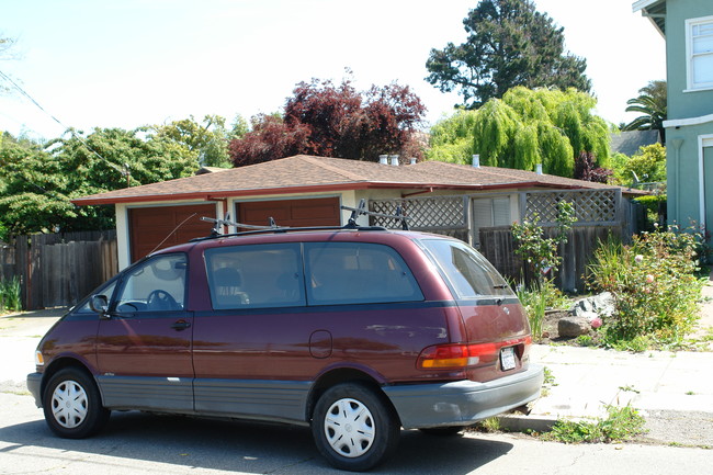 2125 Browning St in Berkeley, CA - Building Photo - Building Photo