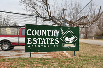 Country Estates East in Oklahoma City, OK - Foto de edificio - Building Photo