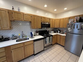 1404 Beacon St, Unit 3 in Brookline, MA - Building Photo