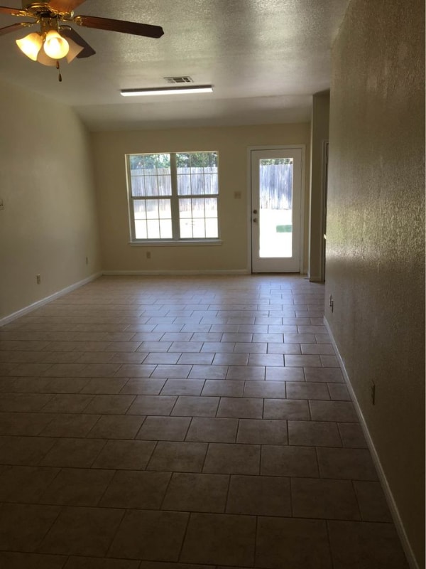 property at 1096 Squire Dr