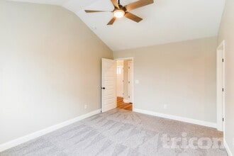 341 Green Hills Dr in Springfield, TN - Building Photo - Building Photo