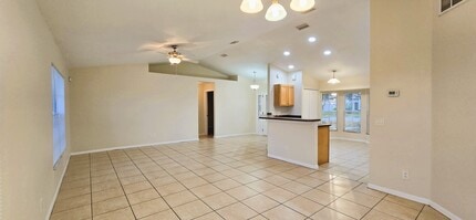 500 Central Rdg Ln in Frostproof, FL - Building Photo - Building Photo