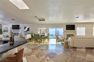 8129 Pacific Cove Dr in Las Vegas, NV - Building Photo - Building Photo