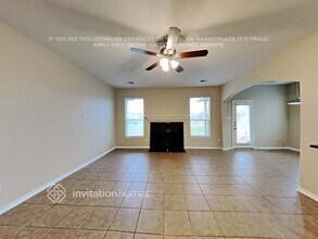 1103 Rosebay Rd in Baytown, TX - Foto de edificio - Building Photo